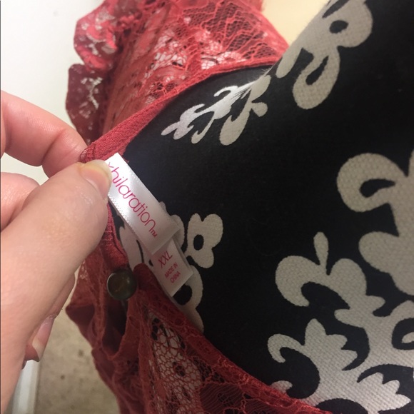 NWT: XHILARATION lace blouse - Picture 2 of 4